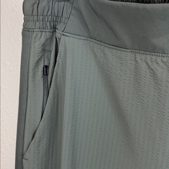Athleta Textured‎ Brooklyn Jogger Like New - Dark Green size 6 - Picture 4 of 12